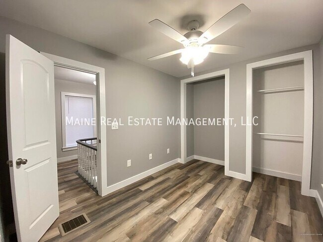 Building Photo - 318 Essex St