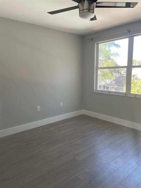 Building Photo - 4135 Eastridge Cir