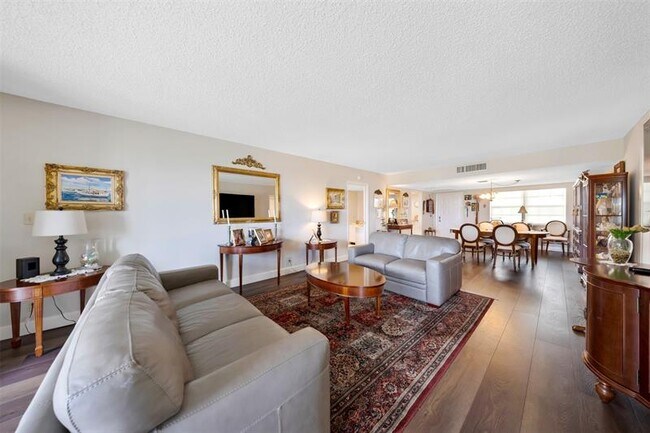 Building Photo - 3960 Oaks Clubhouse Dr