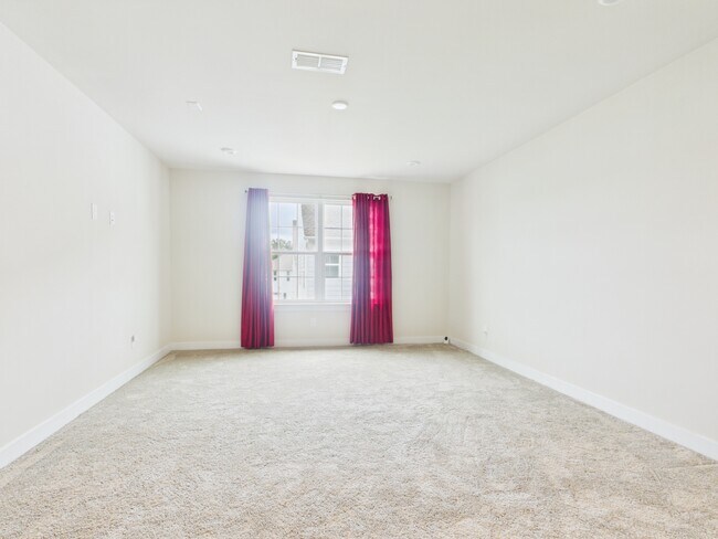 Building Photo - 730 Autumn Sage Dr