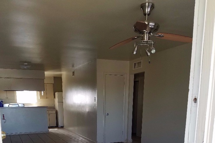 Building Photo - 605 Bustamante St