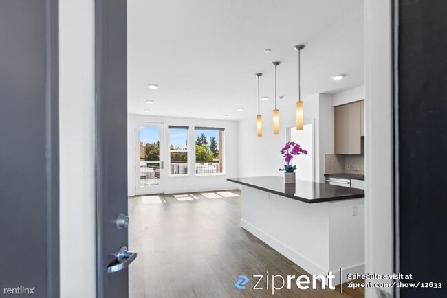 Building Photo - 2 br, 2 bath Condo - 3768 Capitol Ave, Fre...