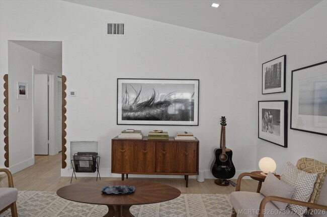 Building Photo - 2515 Bedford Mews Dr