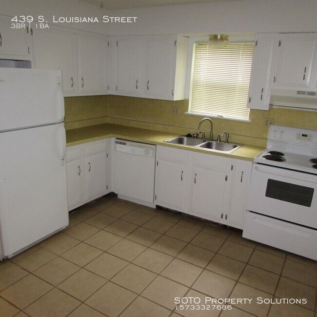 3BD/1BA House HUD accepted 439 S Louisiana St Cape Girardeau MO 63703