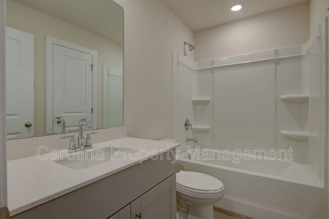 Building Photo - 105 Johns Cardinal Dr