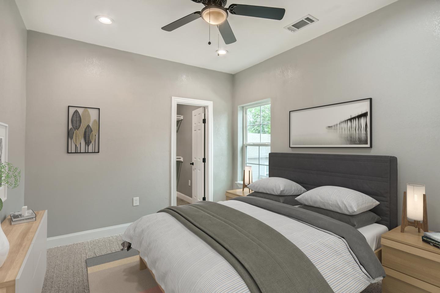 Building Photo - North Oak Cliff home 2 miles from Bishop A...