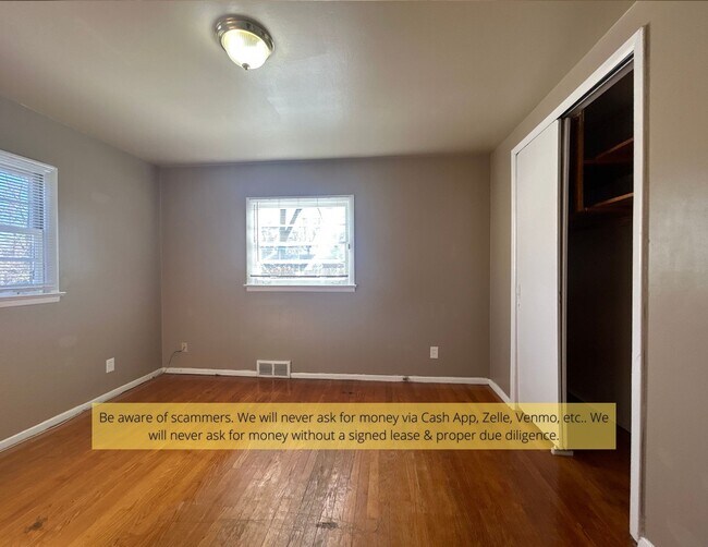Building Photo - 1412 Broadlawns Ln