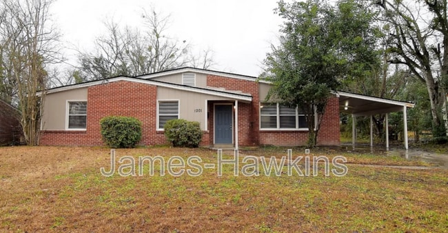 Primary Photo - 1201 Buckingham Dr