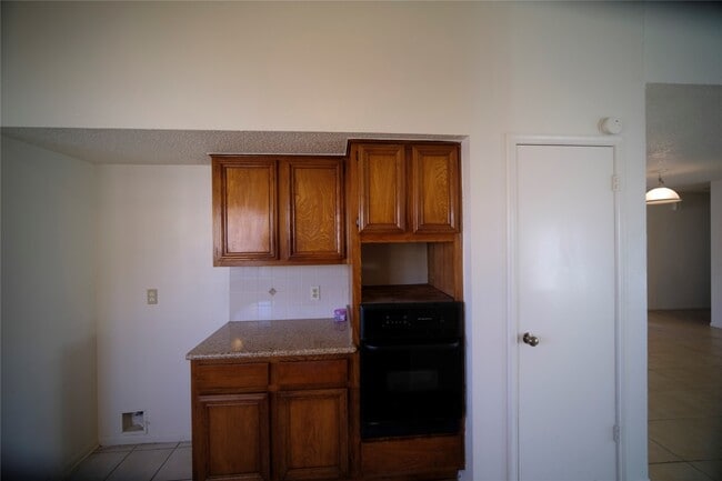 Building Photo - 12051 Spring Grove Dr