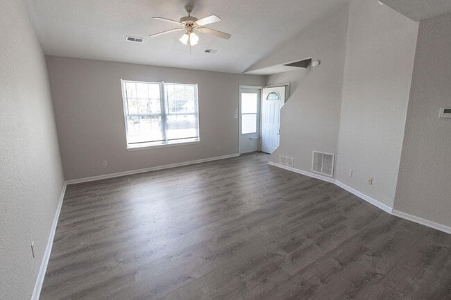 Building Photo - 4307 Derby Ridge Dr
