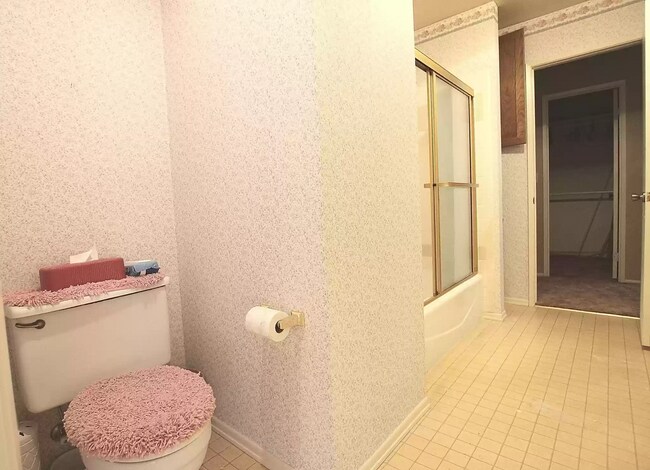 Building Photo - 424 W Avenue J5