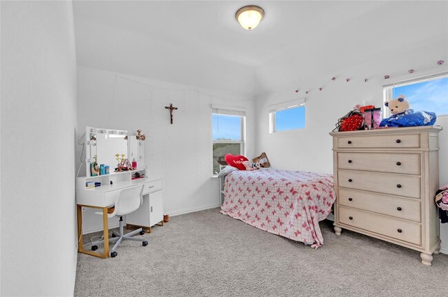 Building Photo - 122 Shagbark Trl