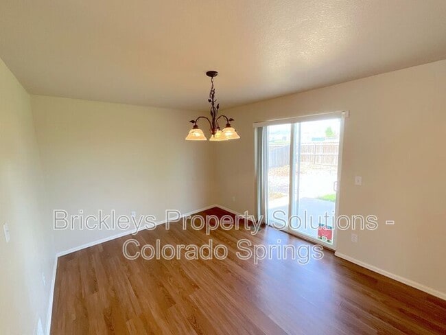 Building Photo - 6112 Chivalry Dr