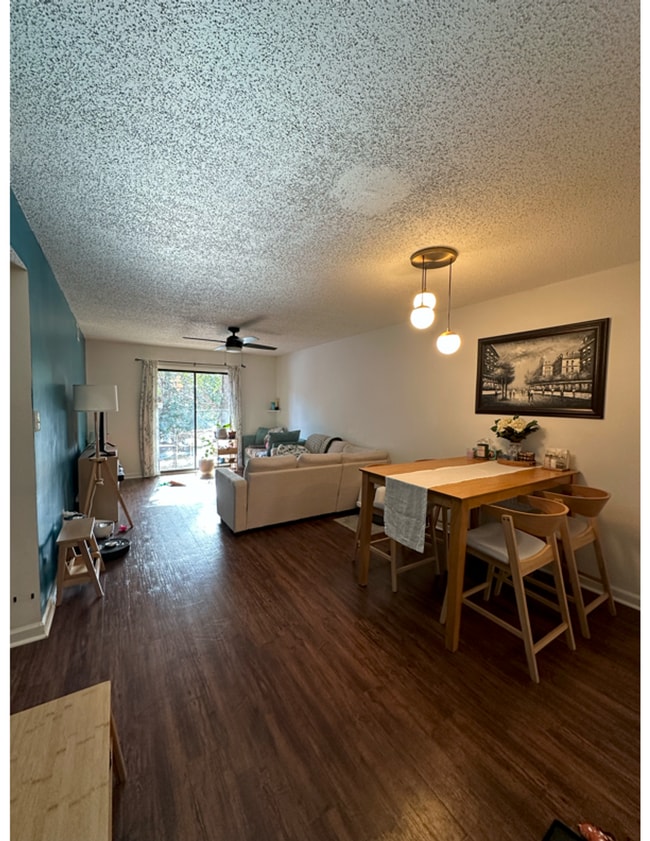 Building Photo - 2 bedroom condo across from UGA's Health and Science campus pre lease