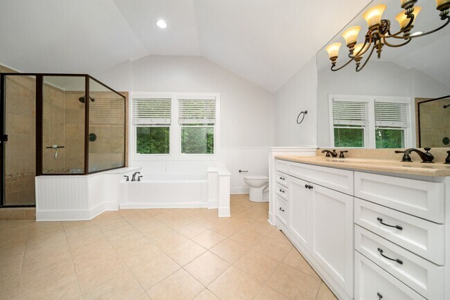 Building Photo - Charming 3BE/2BA cottage in a great location of Belmont-Hillsboro!