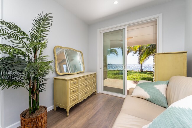 Building Photo - Furnished Luxury Ocean Front Estate in Waianae with Old Hawaii rural setting- 3/5 Luxury, 2 story...