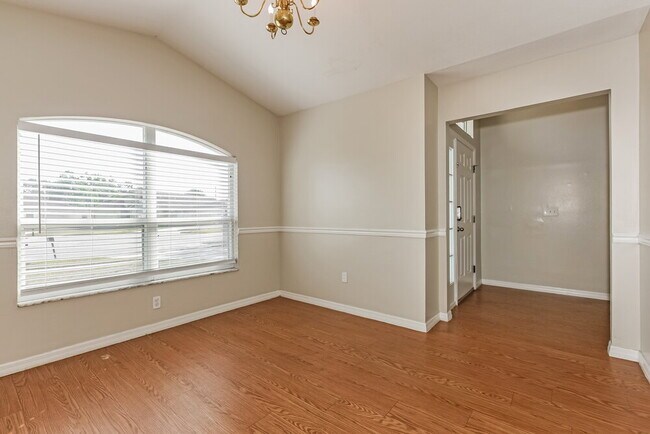 Building Photo - 1702 Erin Brooke Dr