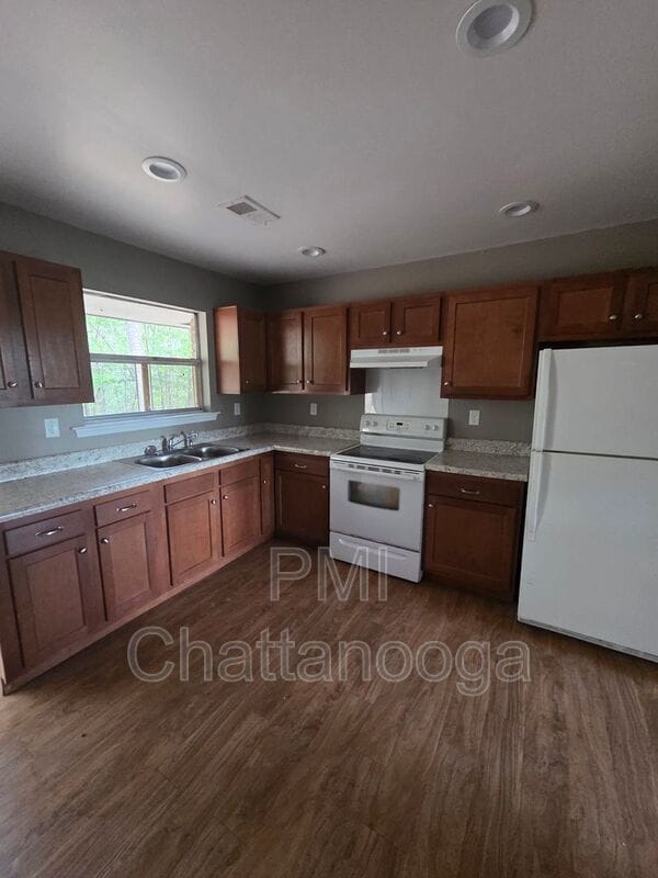 Primary Photo - 59 Dolphin Ln