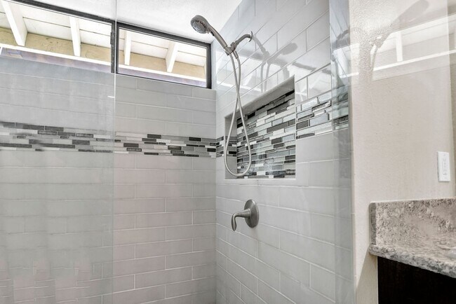 Building Photo - Beautiful single level home in Rancho Pena...