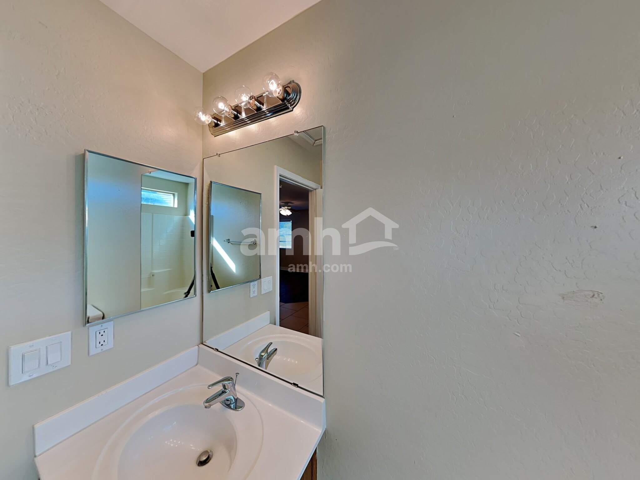 Building Photo - 10045 E Calypso Cir