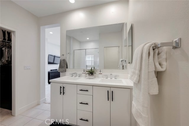 Building Photo - 987 E Mason Ln