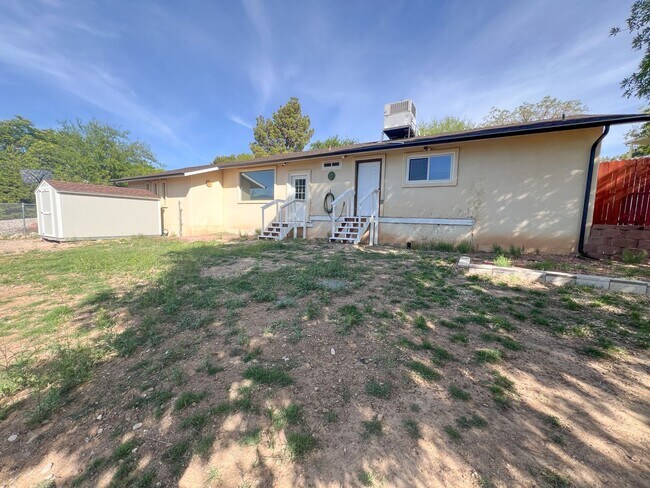 Building Photo - HOUSE - COTTONWOOD