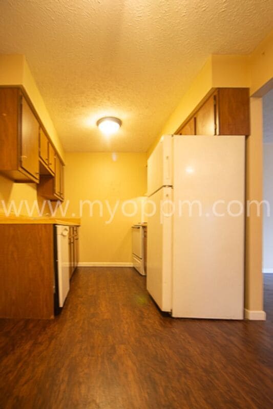 Building Photo - 8620 N 31st St