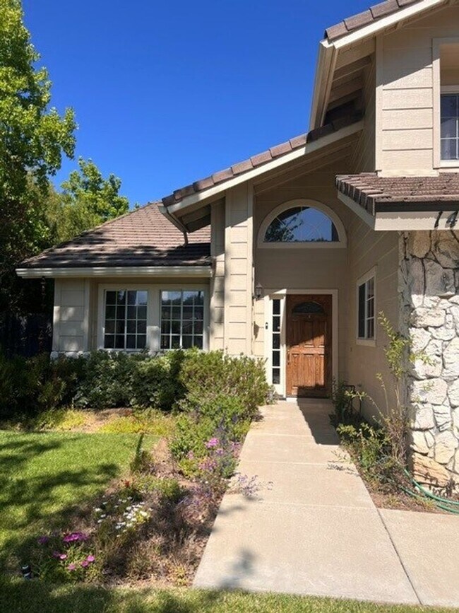 Building Photo - Exceptional Viborg Estates Home Near Downtown Solvang