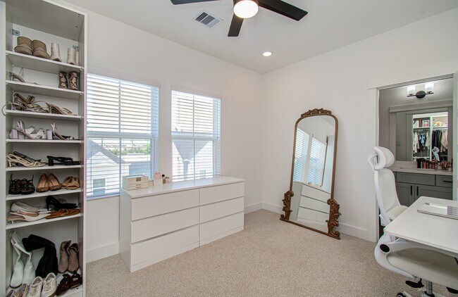 Building Photo - 8325 Springwood Crk Ln