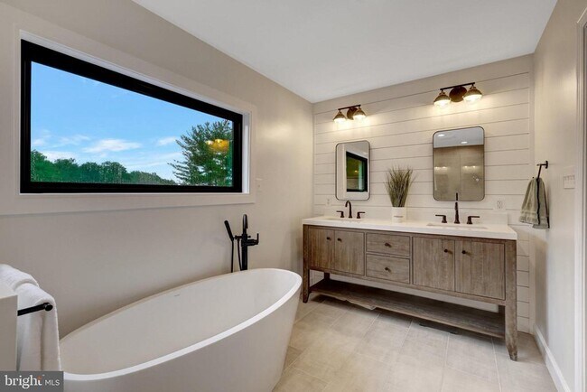 Building Photo - 10904 Belgravia Ct