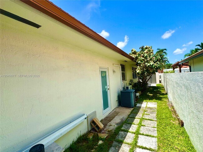 Building Photo - 18701 Wentworth Dr