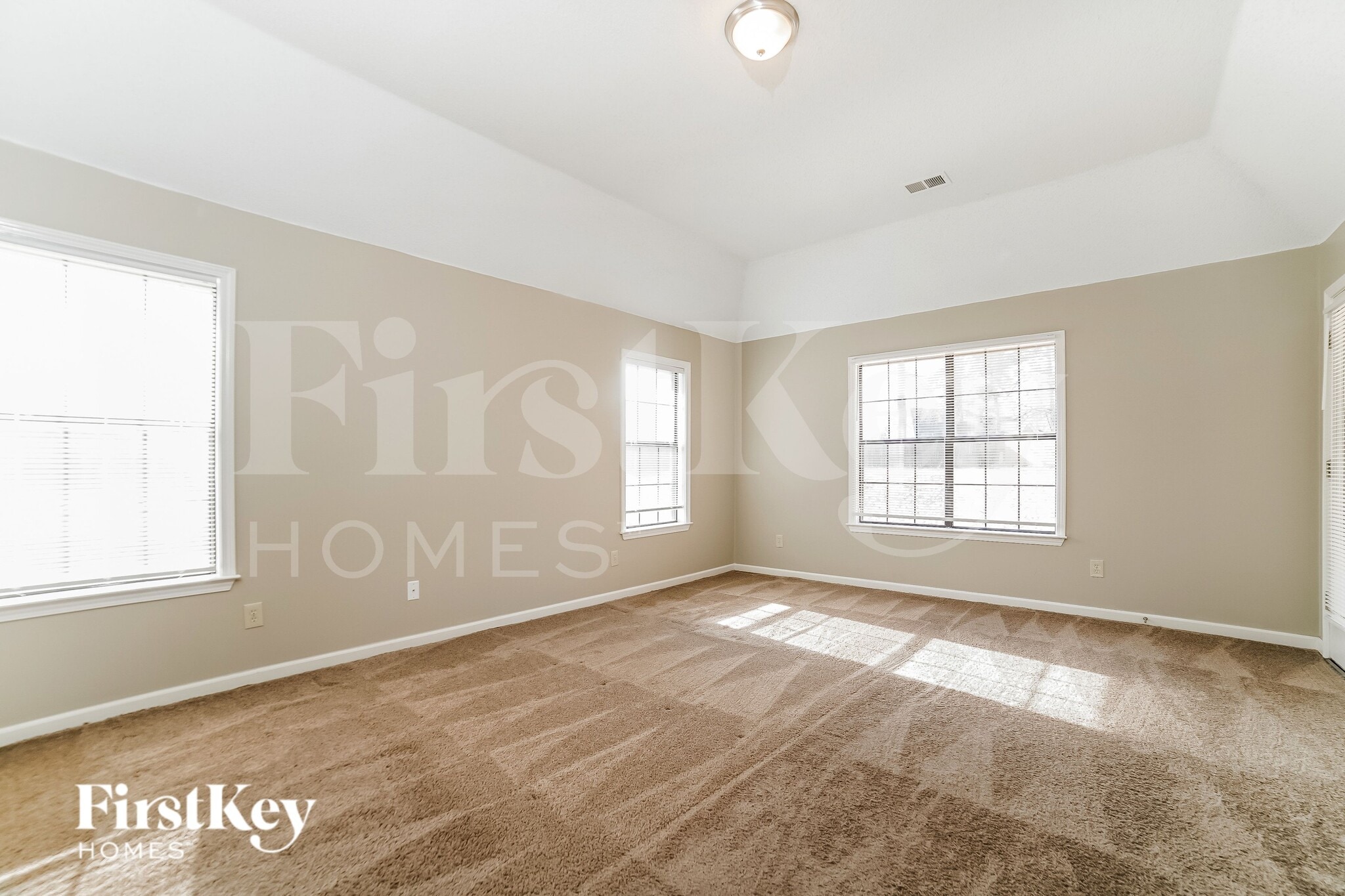 Building Photo - 5001 Rabbit Cross Cove