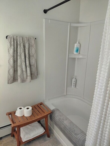 Building Photo - 12 Oak Ln