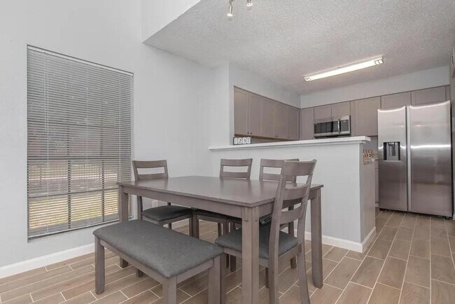 Building Photo - 810 Dunson Glen Dr