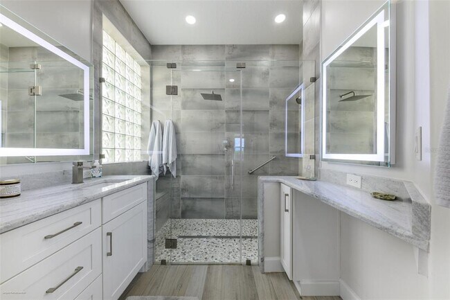 Building Photo - 3209 Sunset Key Cir