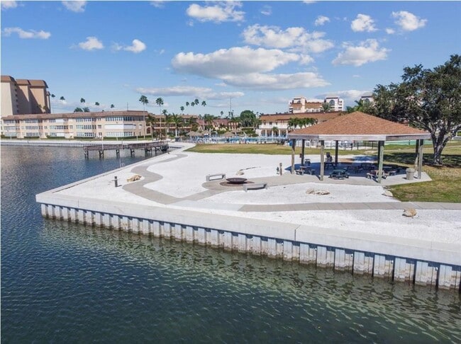 Building Photo - 5200 Brittany Dr S