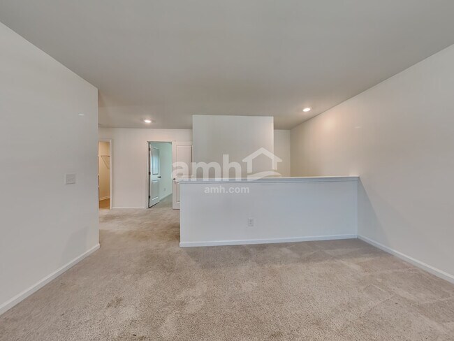 Building Photo - 486 Spanish Wells Rd