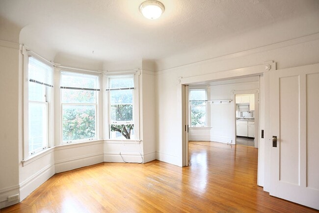 Building Photo - OPEN HOUSE: Thursday (8/14) 6:30pm-7:00pm....