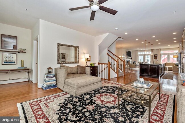 Building Photo - 9124 Kenway Ln