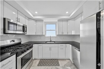 Building Photo - 106 White Rd