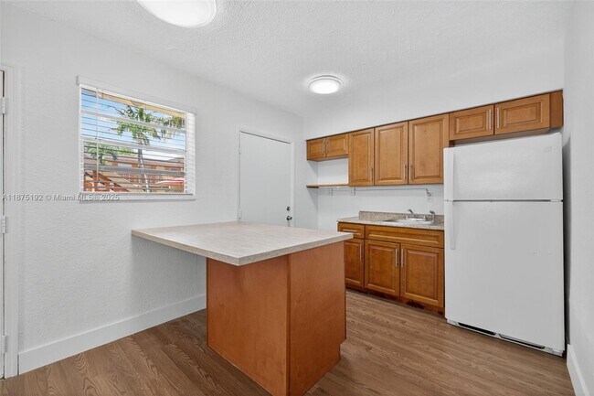 Primary Photo - 7155 W 14th Ct
