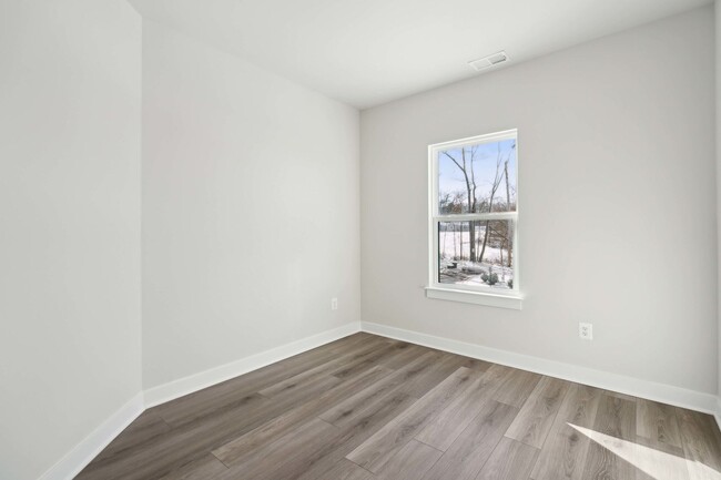 Building Photo - Brand New 2-Bed, 2-Bath Condo in Prime Ste...