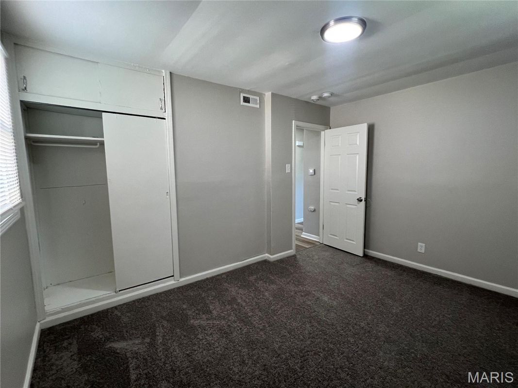 Building Photo - 9129 Kathlyn Dr