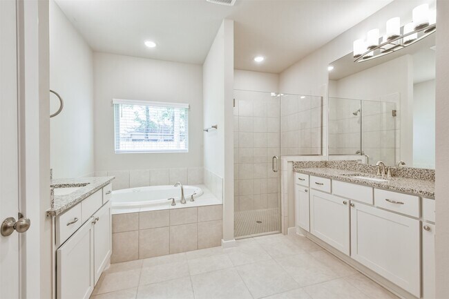 Building Photo - 118 Prairie Dawn Cir
