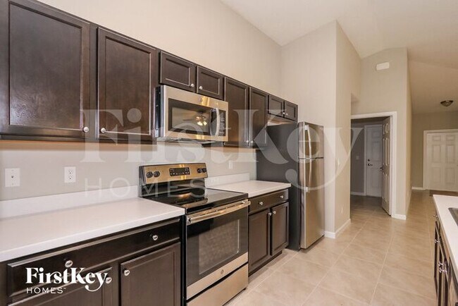 Building Photo - 1573 SW Bermel Ave