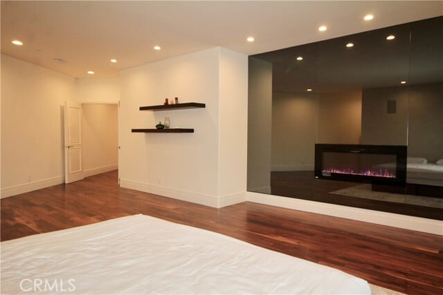 Building Photo - 3964 Sumac Dr