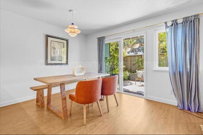 Building Photo - 1757 30th Ave