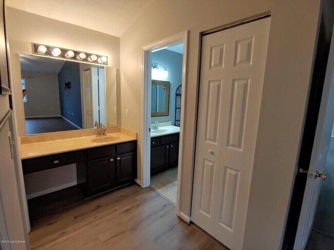 Building Photo - 10405 Trotters Pointe Dr