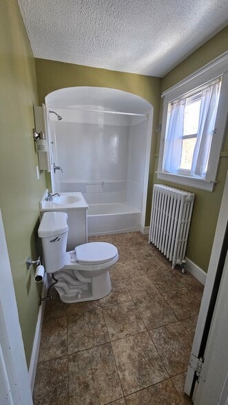 Building Photo - 260 Webster St