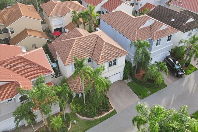 Building Photo - 1046 Satinleaf St